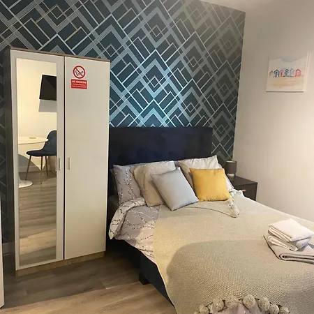 Charming Studio Flat In A Central Location Bournemouth Exterior photo