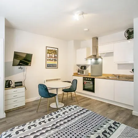 Charming Studio Flat In A Central Location Bournemouth Exterior photo